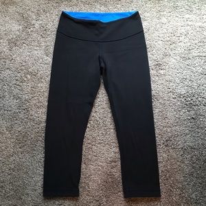 Lululemon Cropped Reversible Legging Size 6